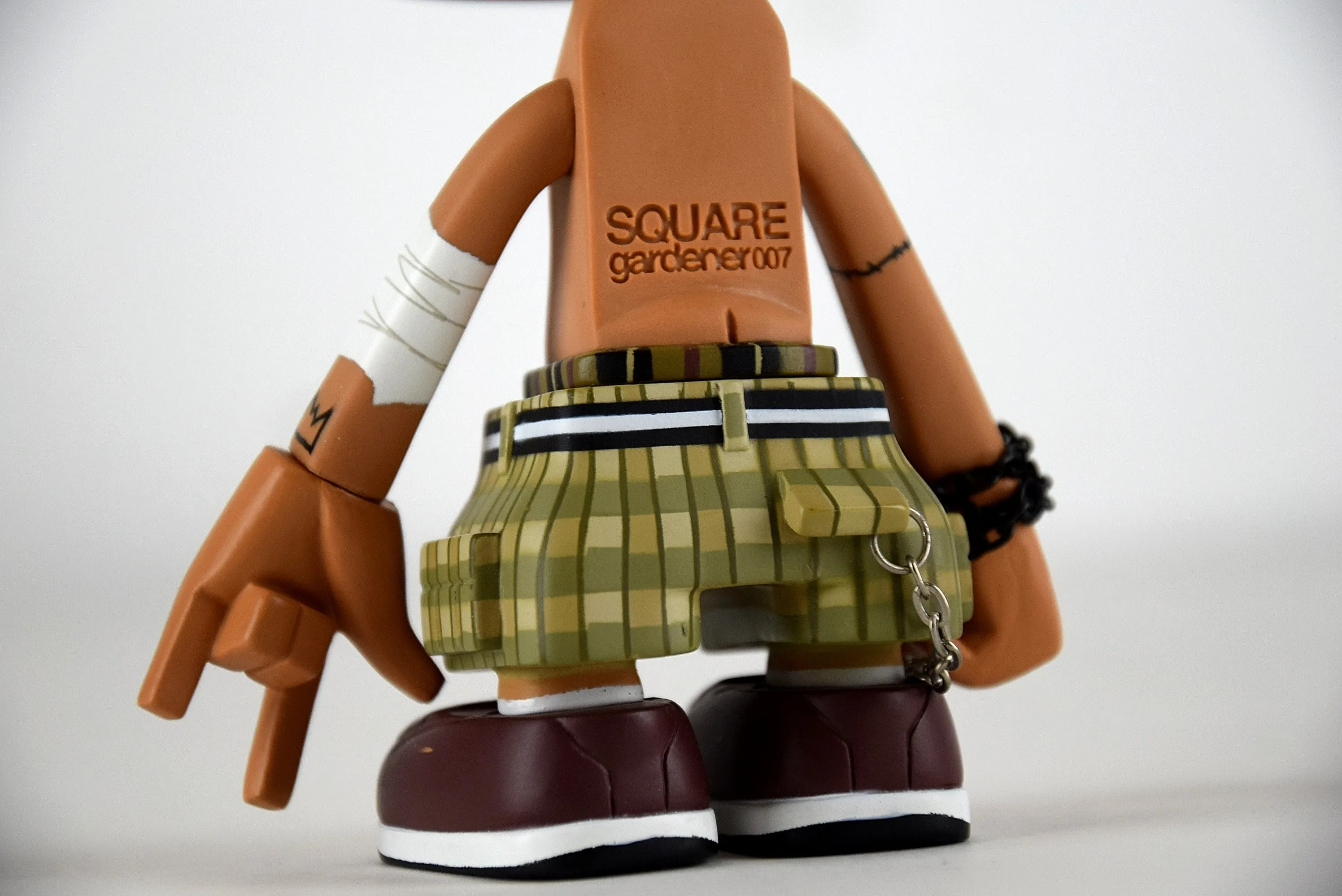 2003 Designer Toy Square Gardener by Michael Lau. Box comes with drawing and signature.