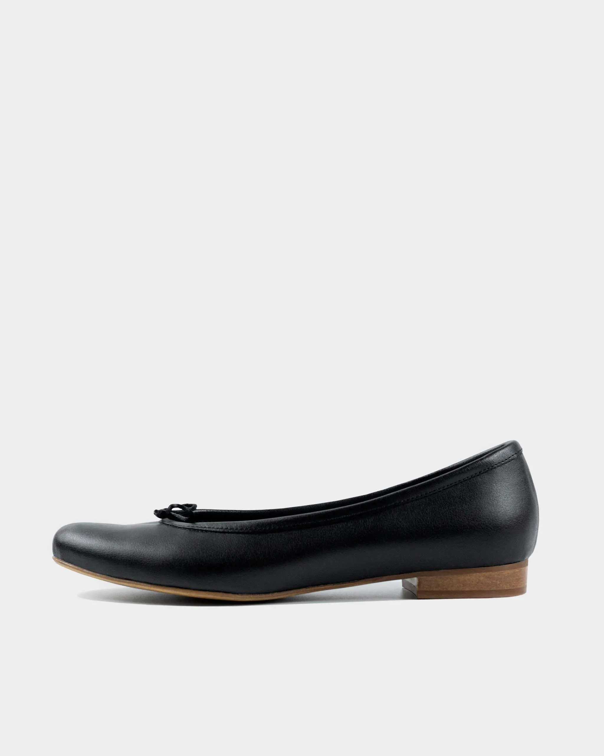 Audrey Pumps Black grape leather ballerinas