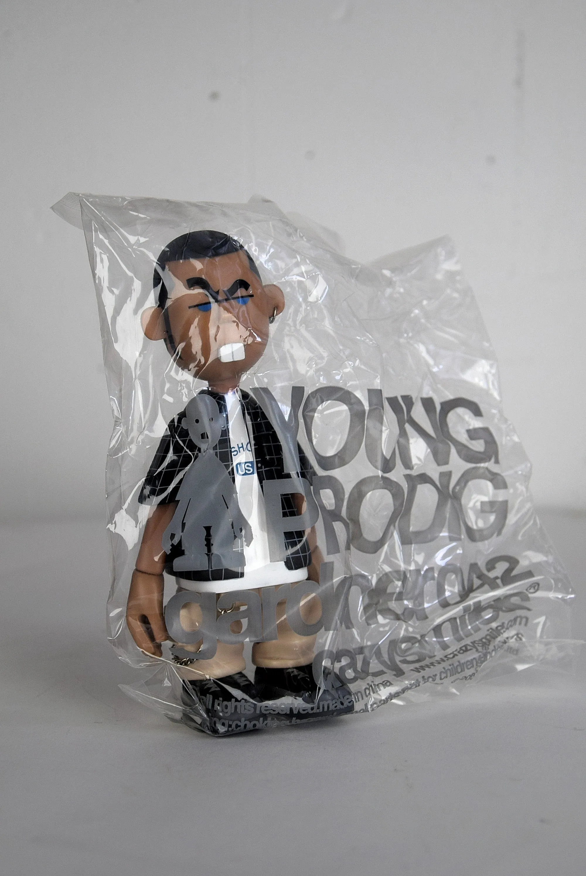 Mint 2007 designer Toy Young Prodig by Michael Lau