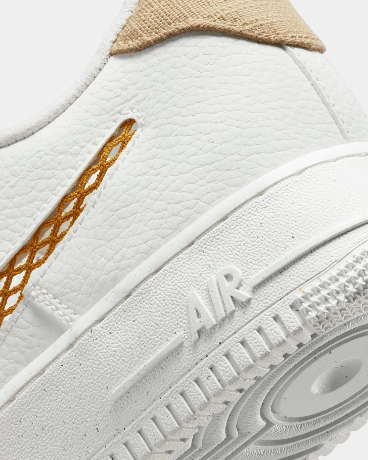 Nike Air Force 1 '07 LV8 Next Nature Sail/Sanded Gold