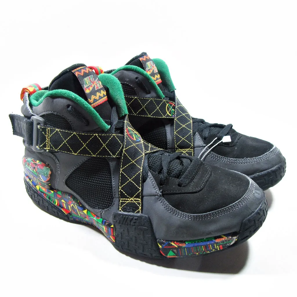 NIKE Air Raid