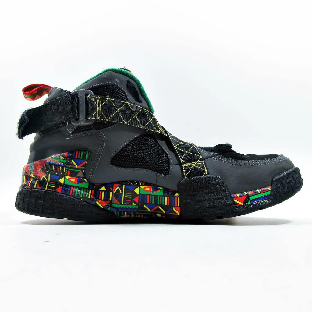 NIKE Air Raid