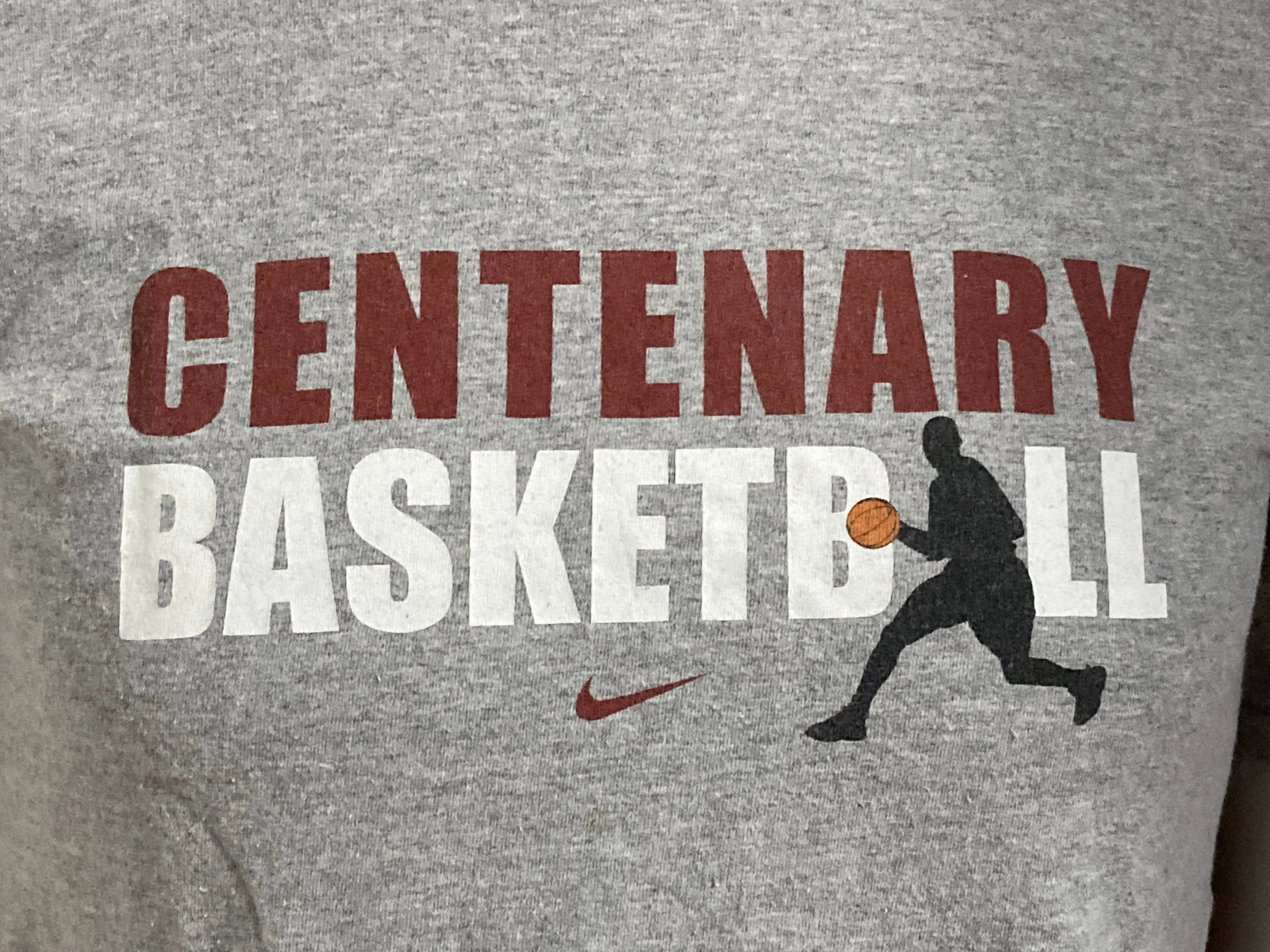 NIKE "CENTENARY BASKETBALL" Graphic Print Adult T-Shirt Tee Shirt S SM Small Gray Shirt