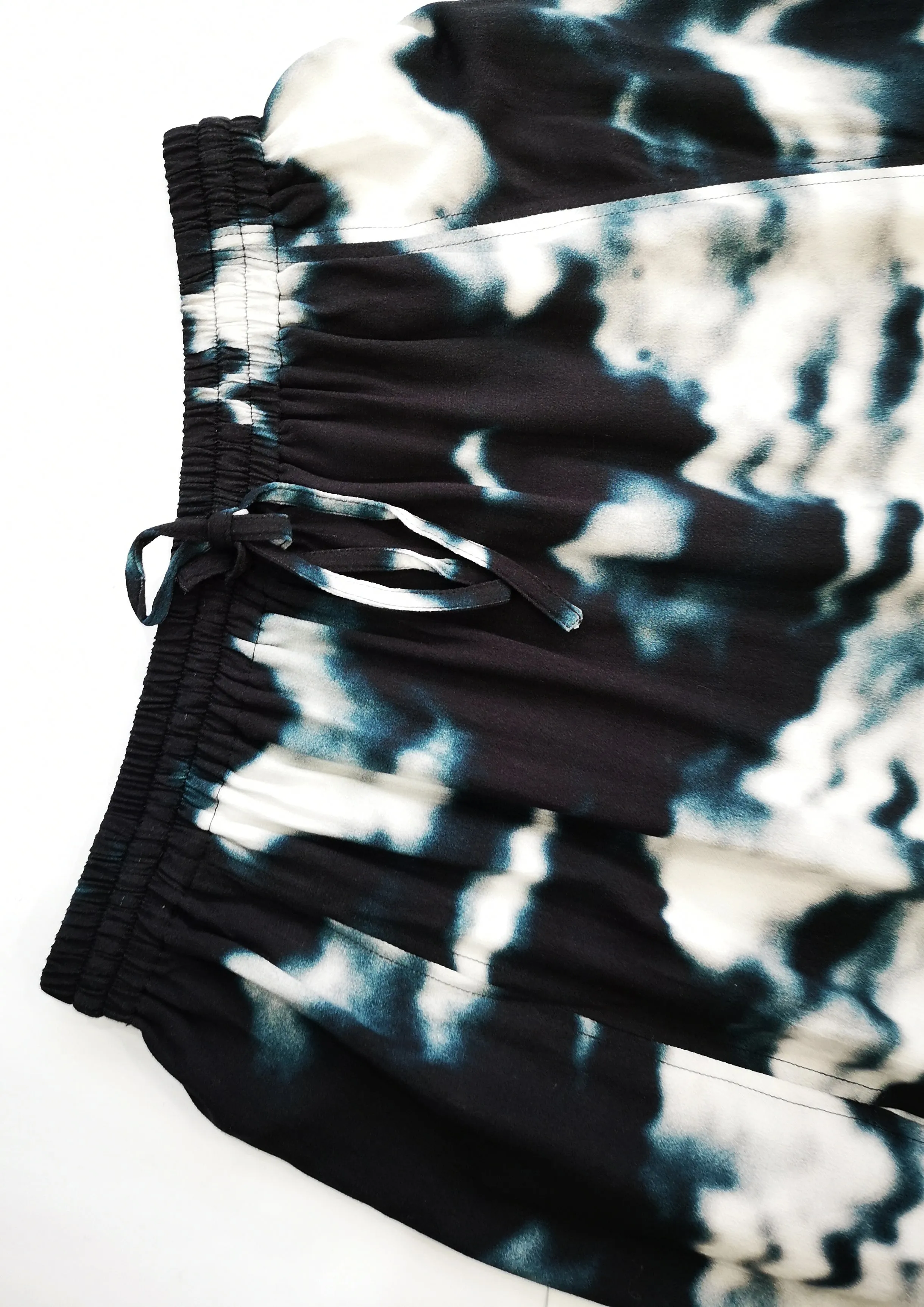 SKIRT LONG - SIDE SLOTS - VISCOSE print cloud black / white