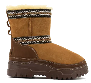 UGG CLASSIC MINI TRAILGAZER CHESTNUT