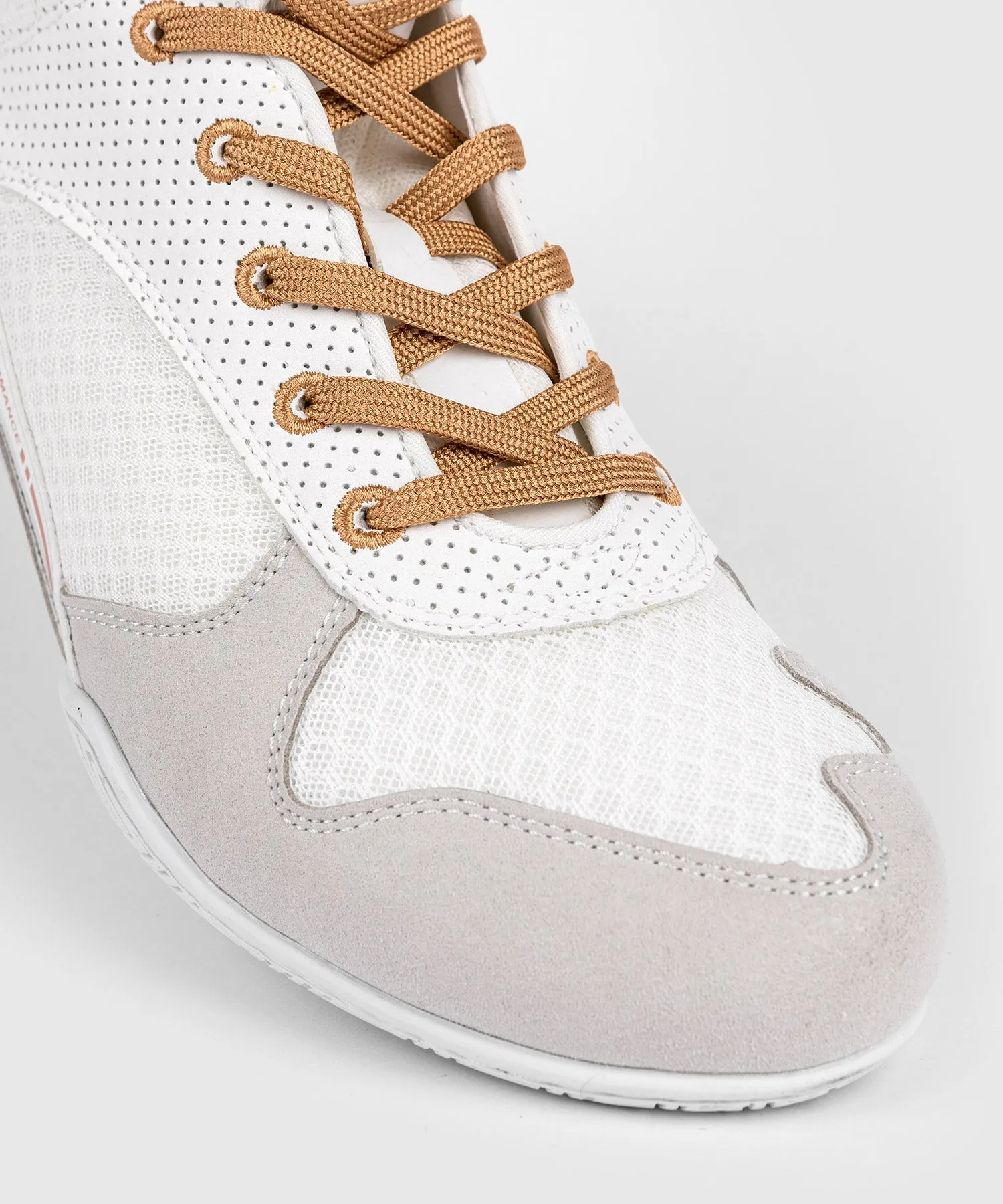 Venum Elite Boxing Shoes - White/Gold